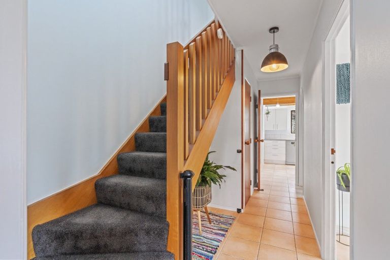 Photo of property in 10 Angela Place, Kinloch, Taupo, 3377