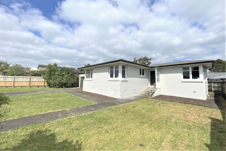 Photo of property in 85 Sturges Road, Henderson, Auckland, 0612