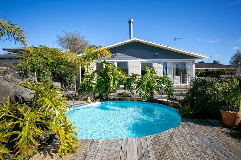 Photo of property in 10 Broadmeadows Road, Pukemoremore, Hamilton, 3493