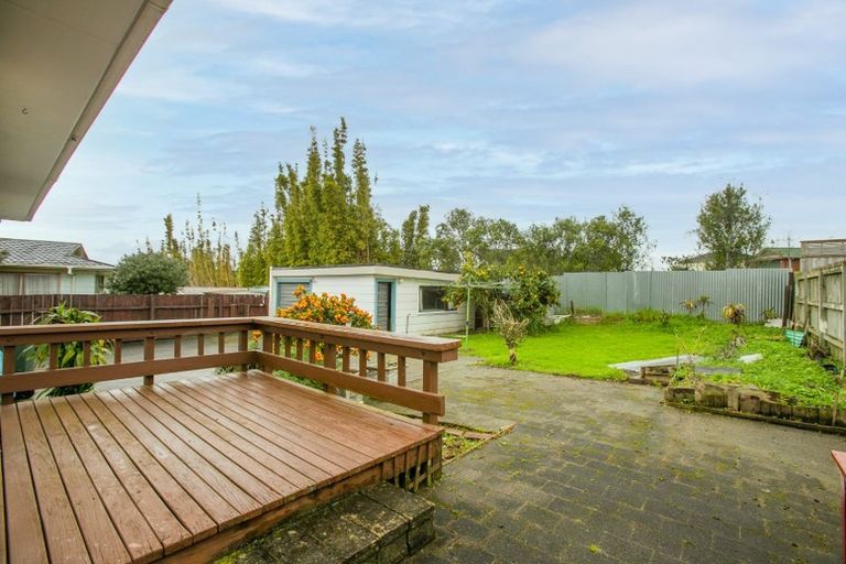 Photo of property in 58 Rosewarne Crescent, Glendene, Auckland, 0602