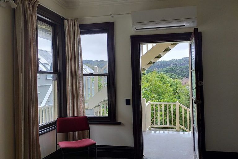 Photo of property in 147 Wallace Street, Mount Cook, Wellington, 6021