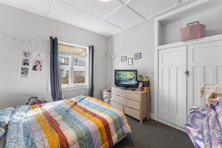 Photo of property in 4050 Great North Road, Glen Eden, Auckland, 0602