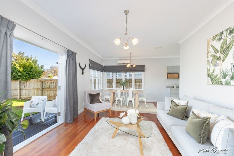 Photo of property in 37 Beth Street, Trentham, Upper Hutt, 5018