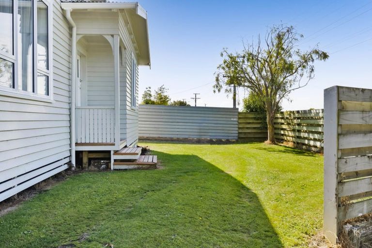 Photo of property in 15 High Street, Eltham, 4322