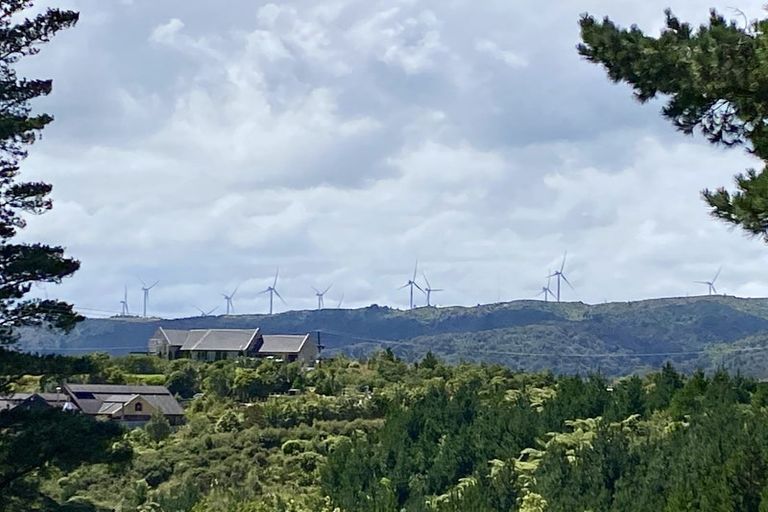 Photo of property in 295 Ngahere Park Road, Turitea, Palmerston North, 4472