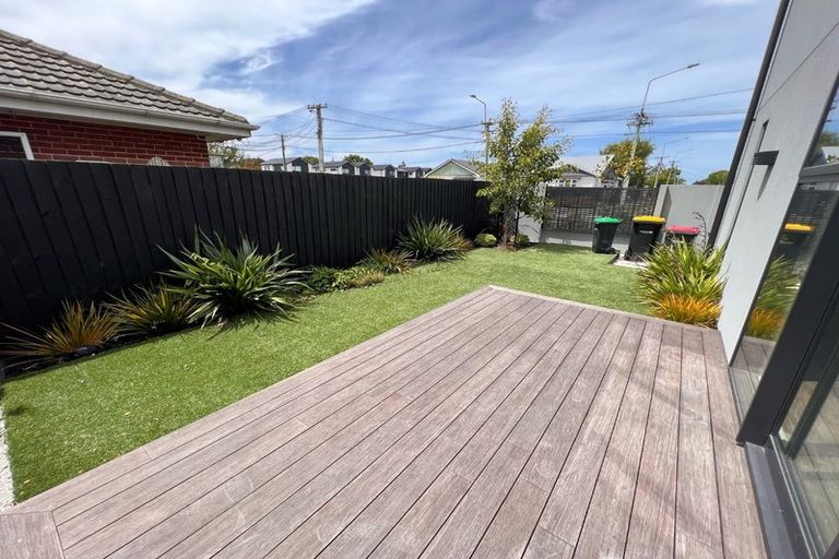 Photo of property in 1/23 Hills Road, Edgeware, Christchurch, 8013