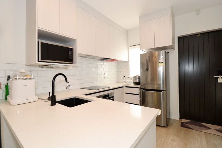 Photo of property in 22 Toanga Place, Mount Wellington, Auckland, 1062