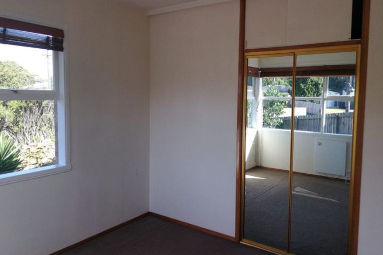 Photo of property in 2 Challinor Street, Pakuranga, Auckland, 2010