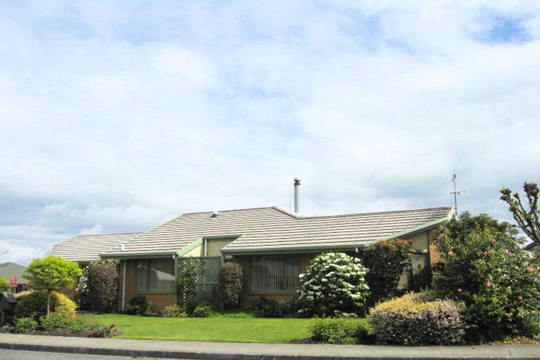 Photo of property in 18 Tyree Drive, Stoke, Nelson, 7011