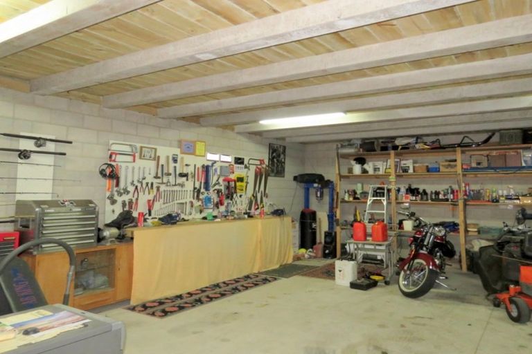 Photo of property in 12 Grove Avenue, Weston, Oamaru, 9401