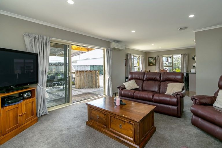 Photo of property in 40a William Wong Place, Carterton, 5713