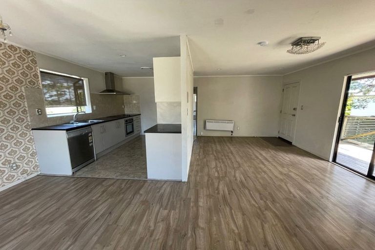 Photo of property in 17 Crail Court, Totara Heights, Auckland, 2105