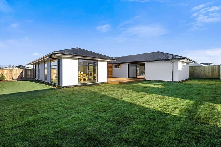 Photo of property in 16 Falcons View Drive, Rolleston, 7615