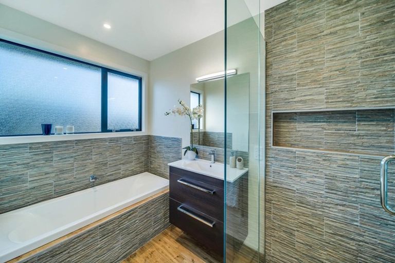 Photo of property in 19 Barewood Grove, West Melton, 7618