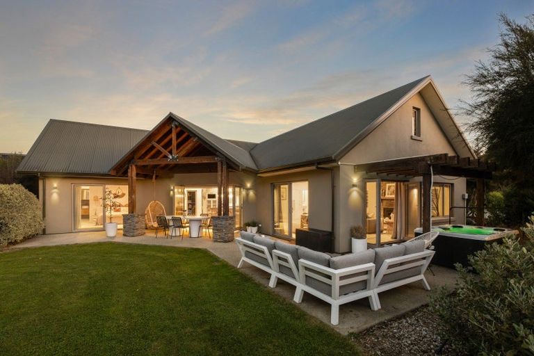 Photo of property in 916 Aubrey Road, Albert Town, Wanaka, 9305