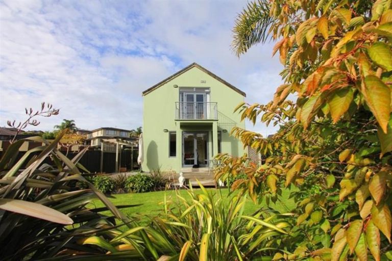 Photo of property in 10 Dawood Place, The Gardens, Auckland, 2105