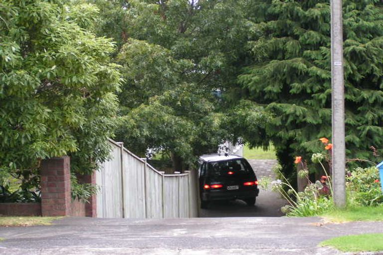 Photo of property in 1/11 Hart Road, Hauraki, Auckland, 0622