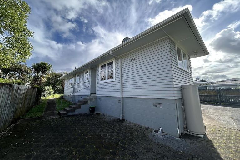 Photo of property in 10 Wood Avenue, Howick, Auckland, 2014