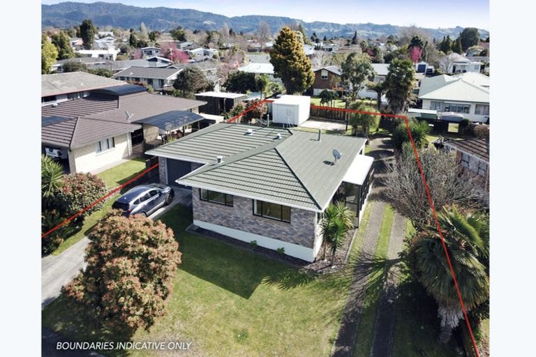 Photo of property in 6 Randell Place, Te Puke, 3119