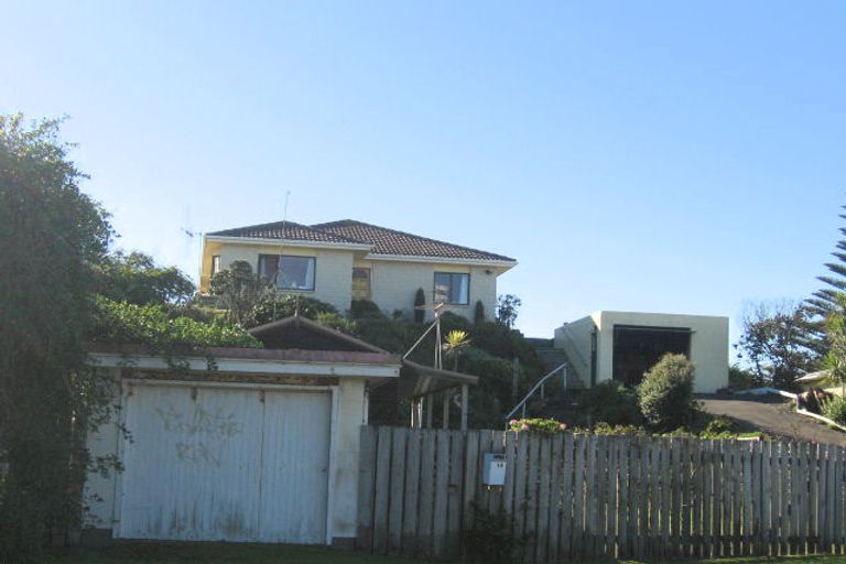 Photo of property in 14 Koromiko Street, Otaki Beach, Otaki, 5512