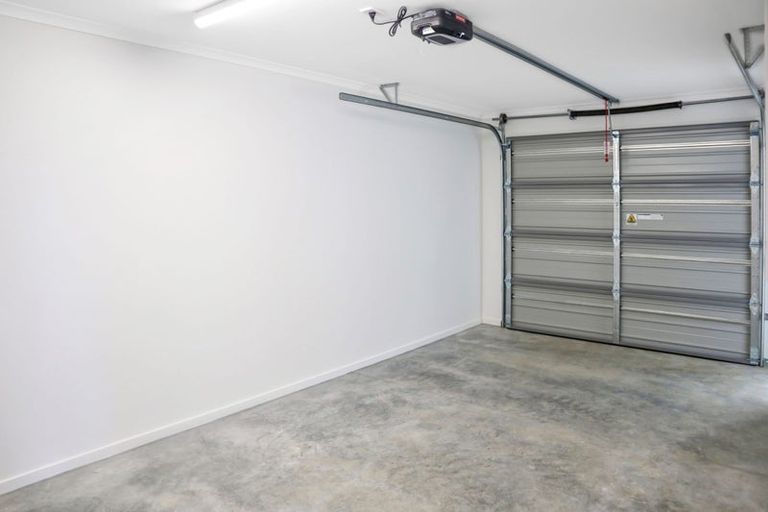 Photo of property in 2/4 Bostonkip Crescent, Fitzroy, Hamilton, 3282