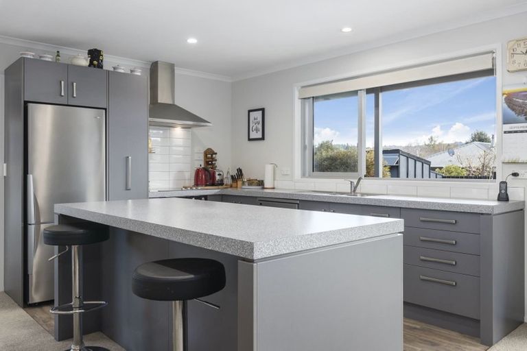 Photo of property in 4 Rogers Place, Kinloch, Taupo, 3377