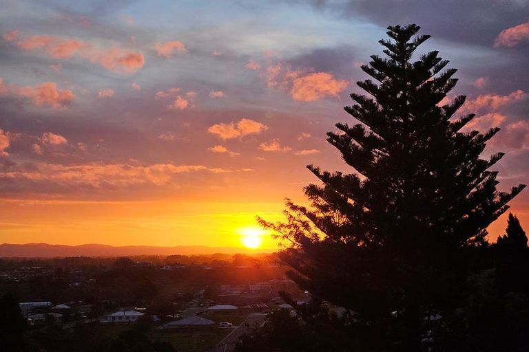 Photo of property in 16 Fairview Terrace, Paeroa, 3600