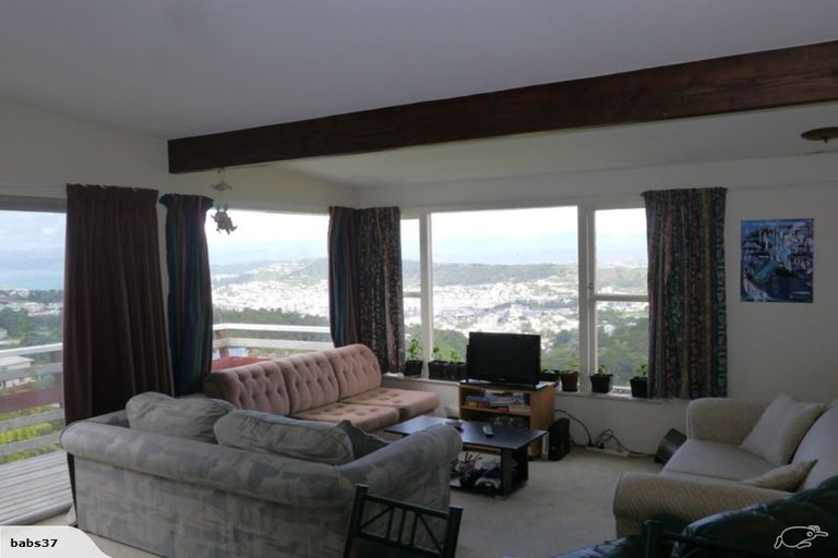 Photo of property in 32 Highbury Road, Highbury, Wellington, 6012