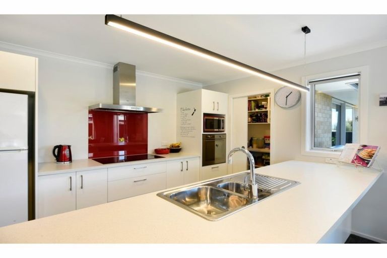 Photo of property in 8 Carmello Grove, Richmond, 7020