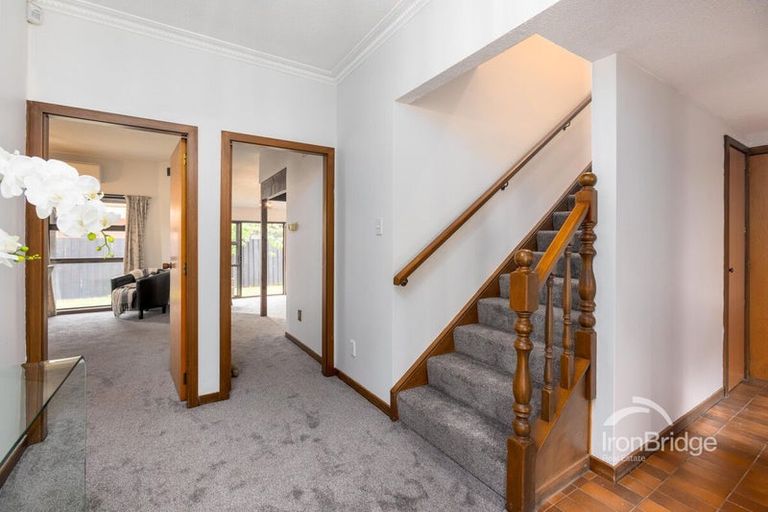 Photo of property in 270 Memorial Avenue, Burnside, Christchurch, 8053