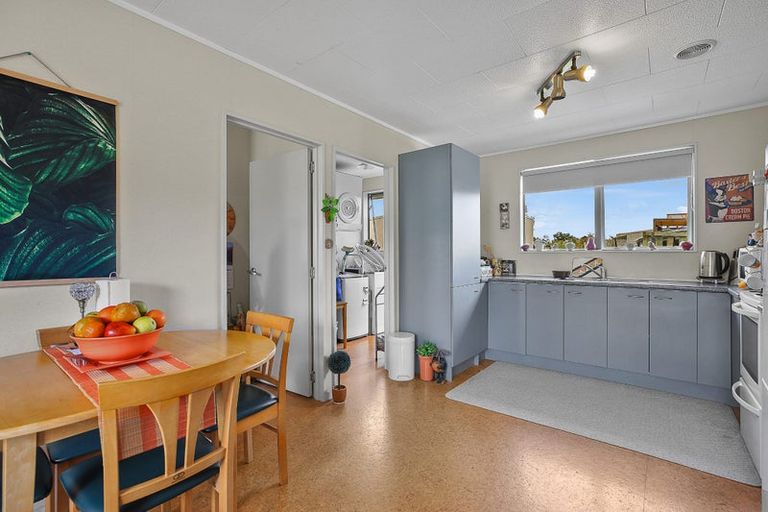 Photo of property in 15 Raroa Road, Paeroa, 3600