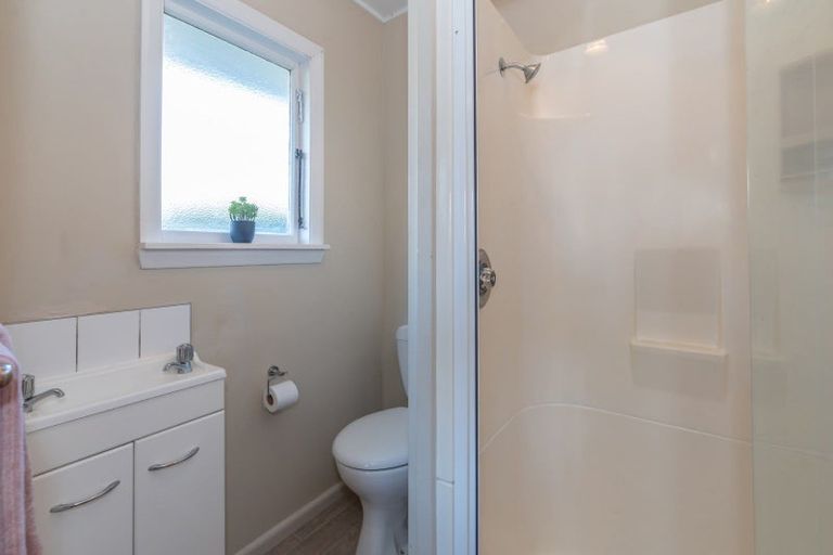 Photo of property in 1/32 Taupata Street, Redcliffs, Christchurch, 8081