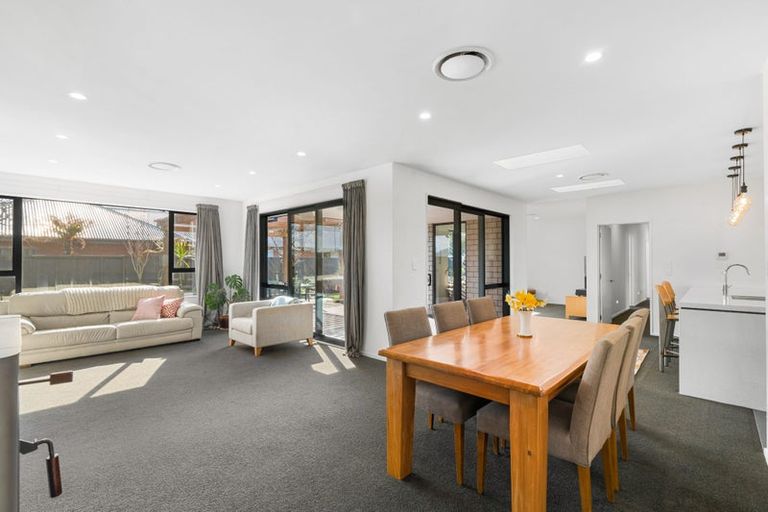 Photo of property in 26 Mcdermott Place, Halswell, Christchurch, 8025