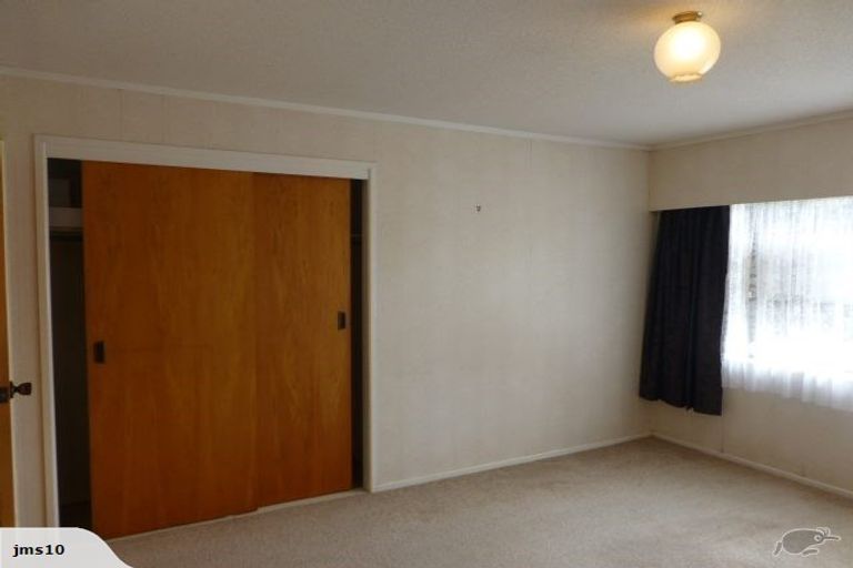 Photo of property in 2/87 Cook Street, Howick, Auckland, 2014