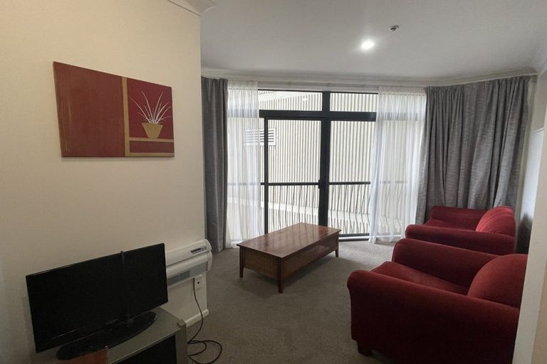 Photo of property in Terrace Garden Apartments, 3c/120 The Terrace, Wellington Central, Wellington, 6011