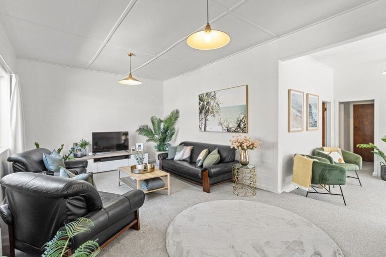 Photo of property in 42 Gaine Street, New Plymouth, 4310