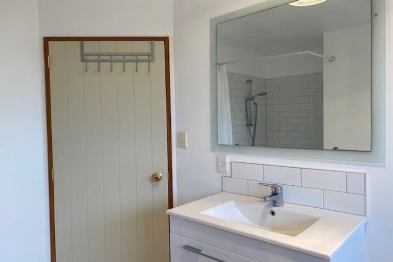 Photo of property in 70 Church Street, Oxford, 7430