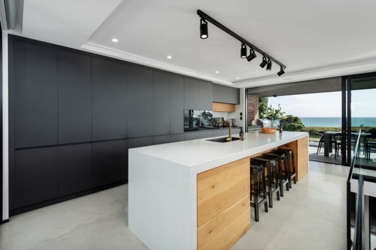 Photo of property in 193a Marine Parade, Mount Maunganui, 3116