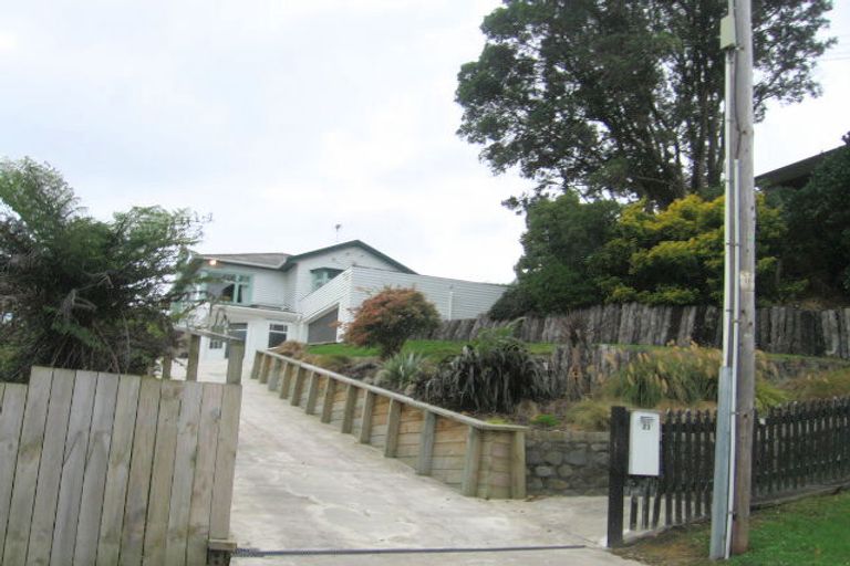 Photo of property in 23 Mclellan Street, Tawa, Wellington, 5028