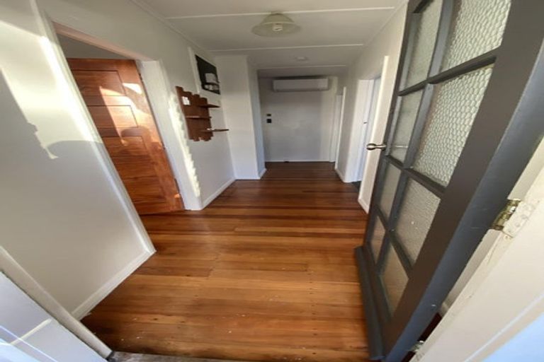 Photo of property in 654 Featherston Street, Roslyn, Palmerston North, 4414