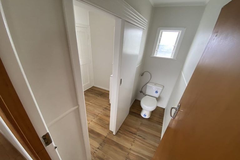 Photo of property in 95 Ennis Avenue, Pakuranga Heights, Auckland, 2010