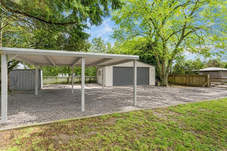 Photo of property in 19 Hewitts Road, Linton, Palmerston North, 4472