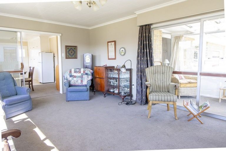 Photo of property in 25a Leonard Street, Waimate, 7924