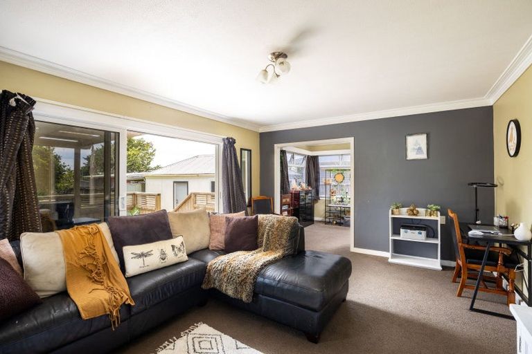 Photo of property in 42 Doralto Road, Frankleigh Park, New Plymouth, 4310