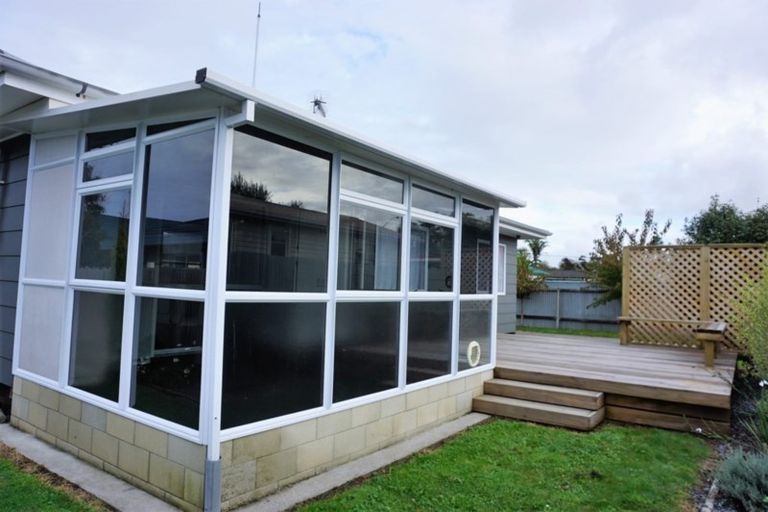 Photo of property in 2/434 Gloucester Street, Taradale, Napier, 4112