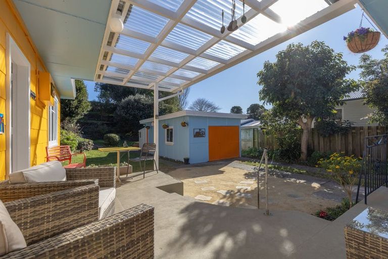 Photo of property in 22 Dale Road, Raumati South, Paraparaumu, 5032