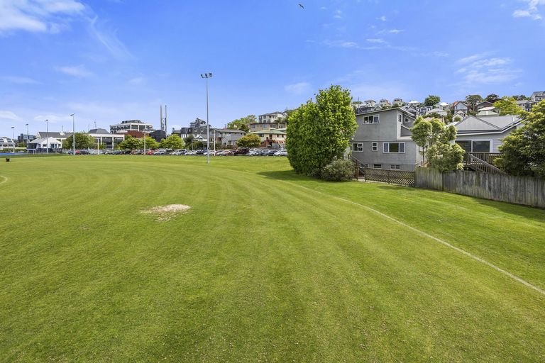 Photo of property in 111 Harbour Terrace, North Dunedin, Dunedin, 9016