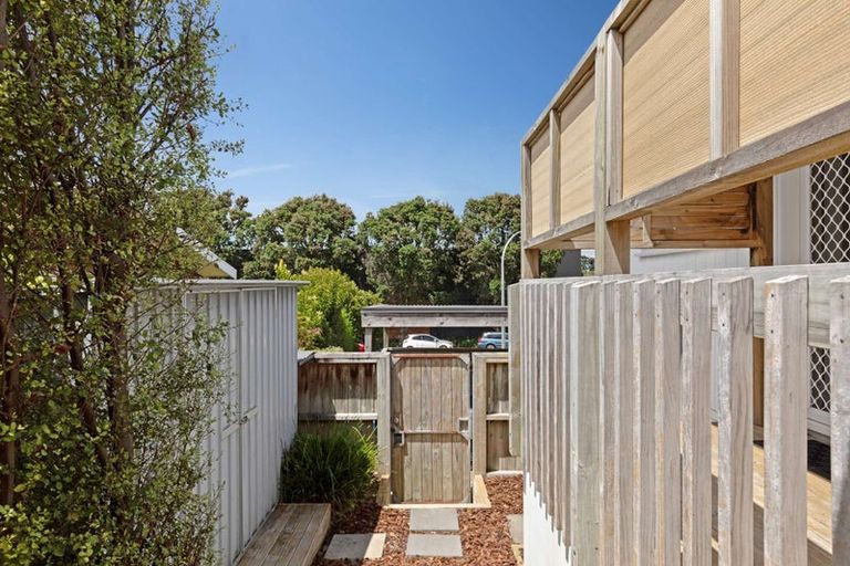 Photo of property in 15a Glenfield Place, Brookfield, Tauranga, 3110