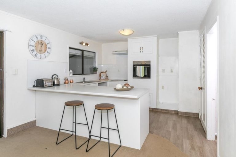 Photo of property in 8 Opoia Road, Hamilton East, Hamilton, 3216