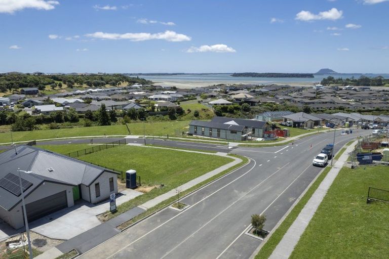 Photo of property in 35 Ridge Drive, Omokoroa, 3114